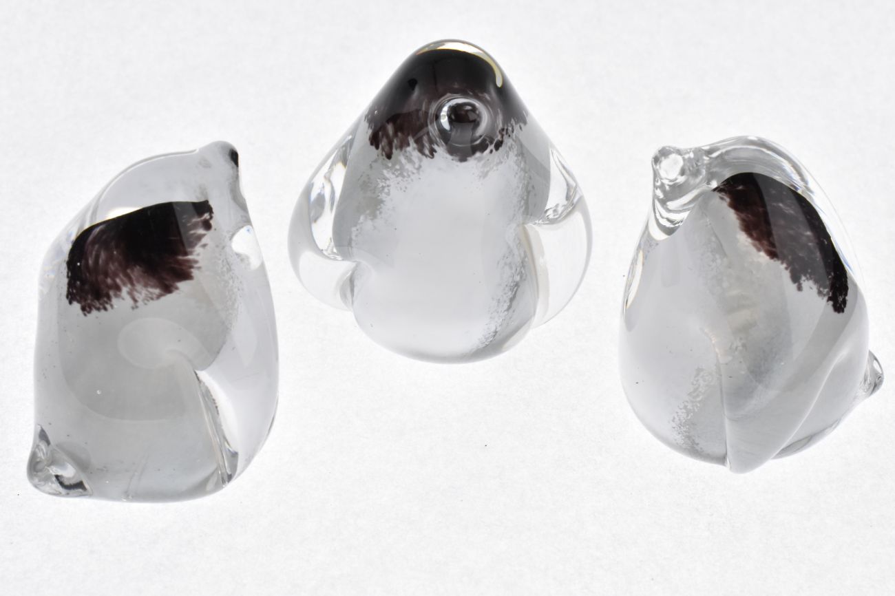 Art Glass Baby penguins