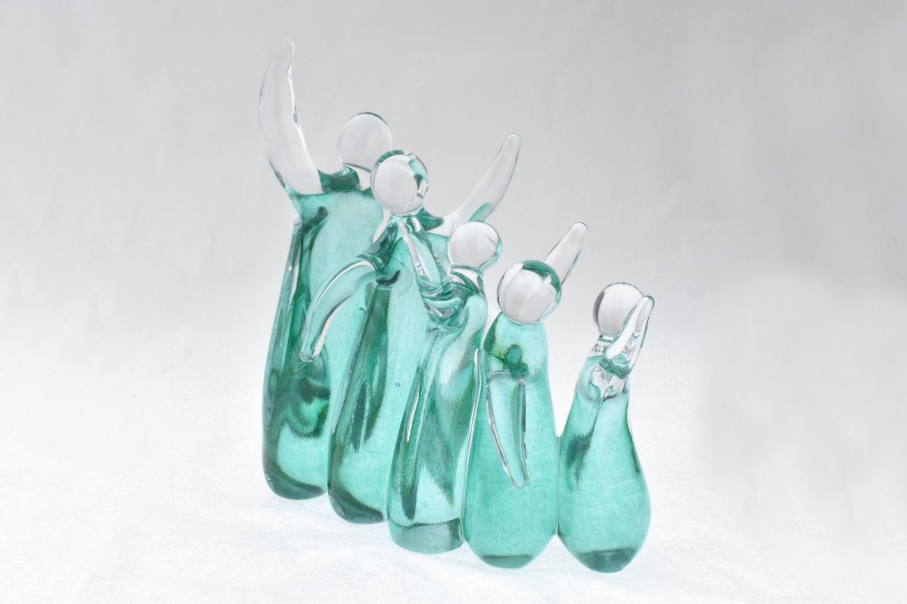 Art Glass Family of five in a line